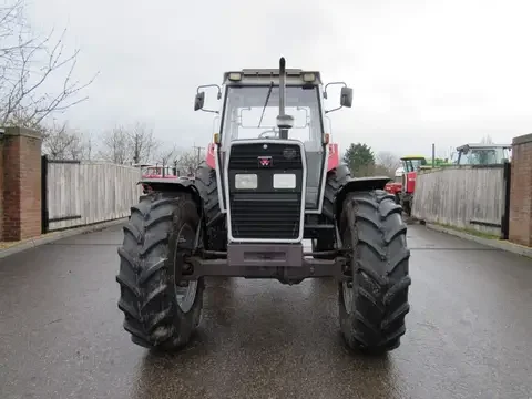 Продается полезный трактор MASSEY Forguson 399 4WD