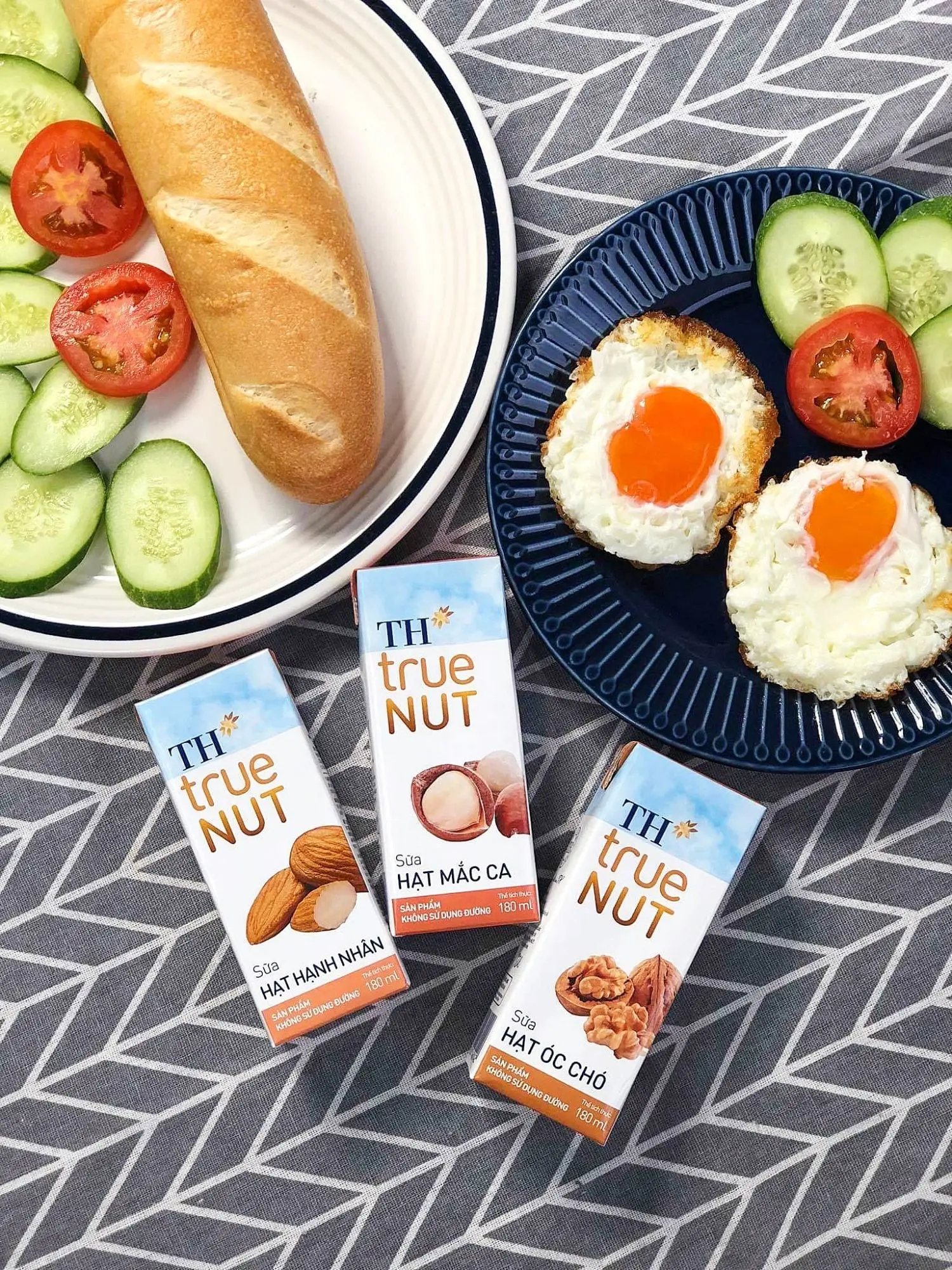 Ореховое молоко TH true NUT, 1 л, смешанные молочные продукты, стерилизованное ароматизированное молоко с гарантией срока годности 9 месяцев