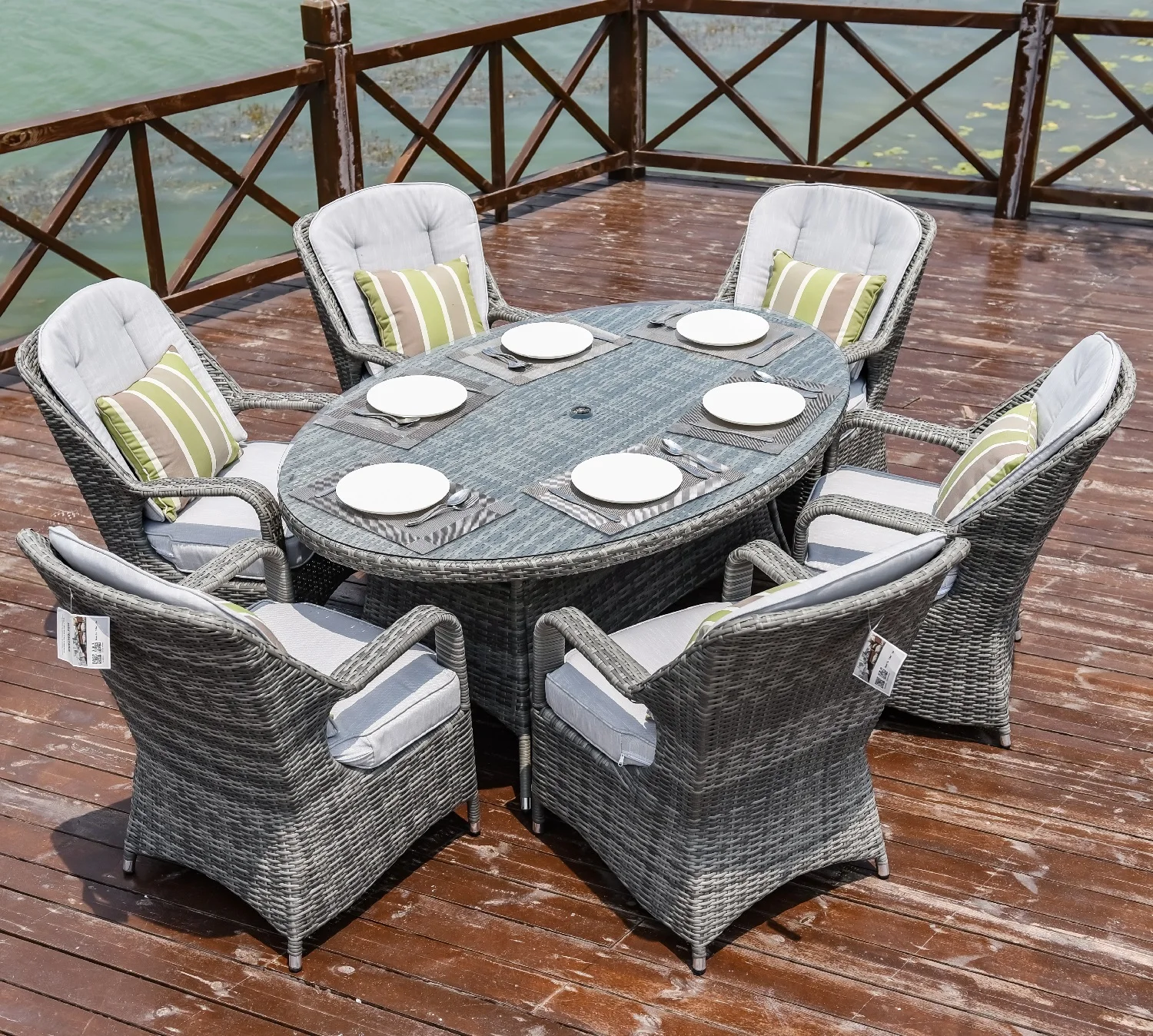Outdoor Furniture Rattan 6 Chairs and 1 Table rattan woven rope wood Dining reclining Set for outdoors