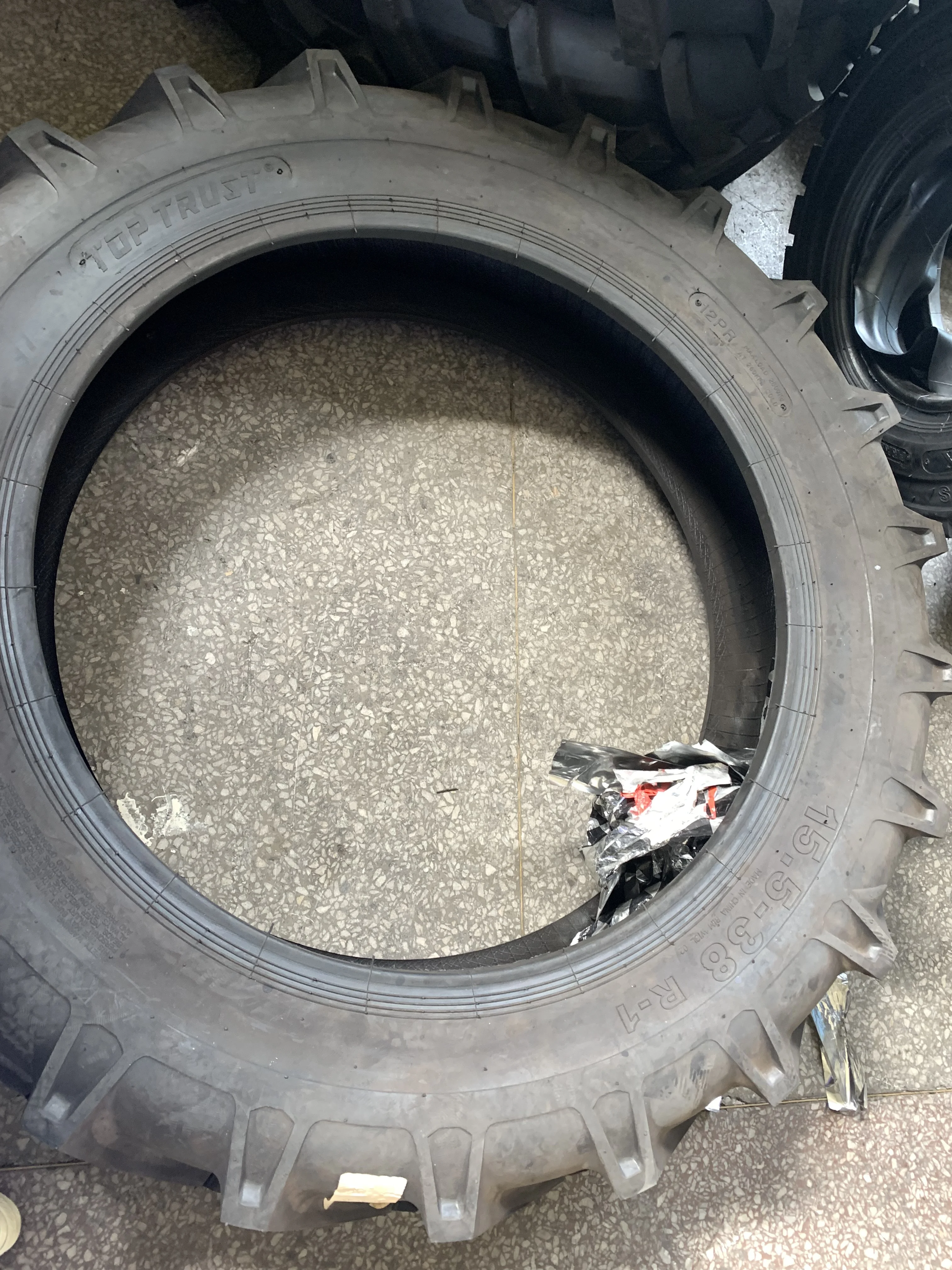 Top Trust Brand China Professional Supplier R1 16.9-30  Agricultural Tractor Tires