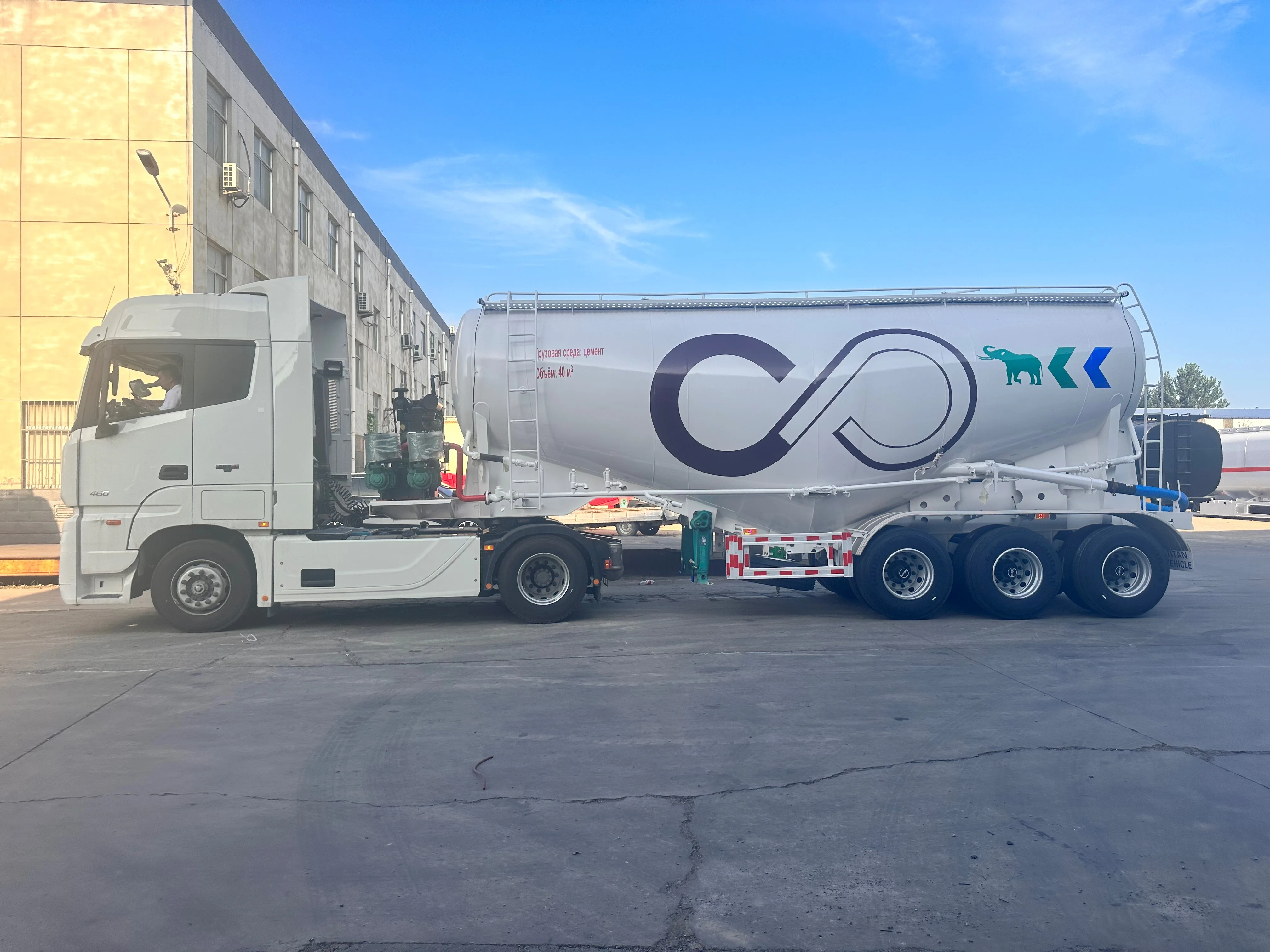 Factory Direct Best Price brand New Dry Bulk Cement Silo Tank/ Powder Material Tanker Bulk Cement Tank Semi Trailers 40-60 Cbm