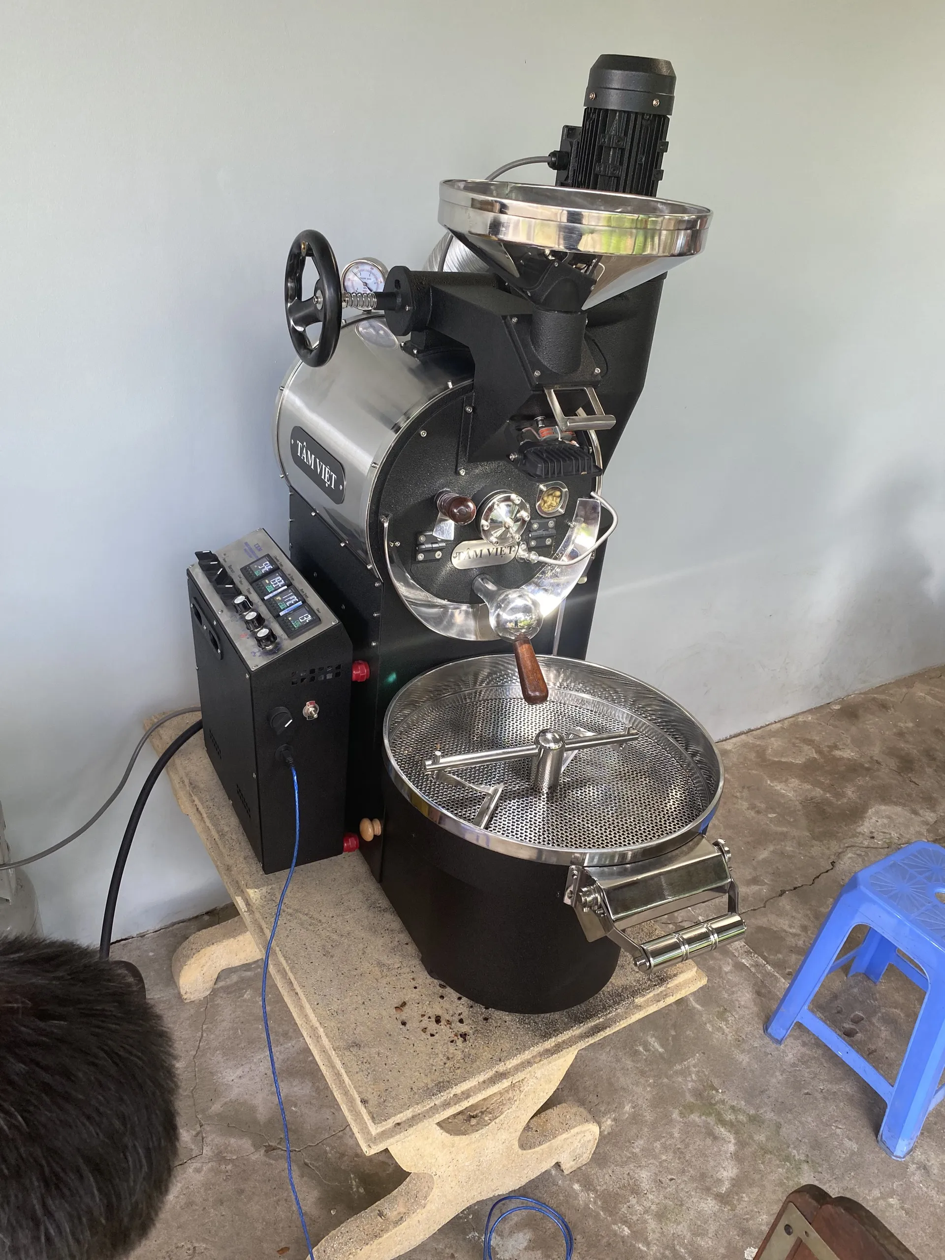 Gas Automatic Stainless Steel 5kg Hot Air Coffee Roaster Coffee Roasting Machine  with chaff collector manufacture in Viet Nam
