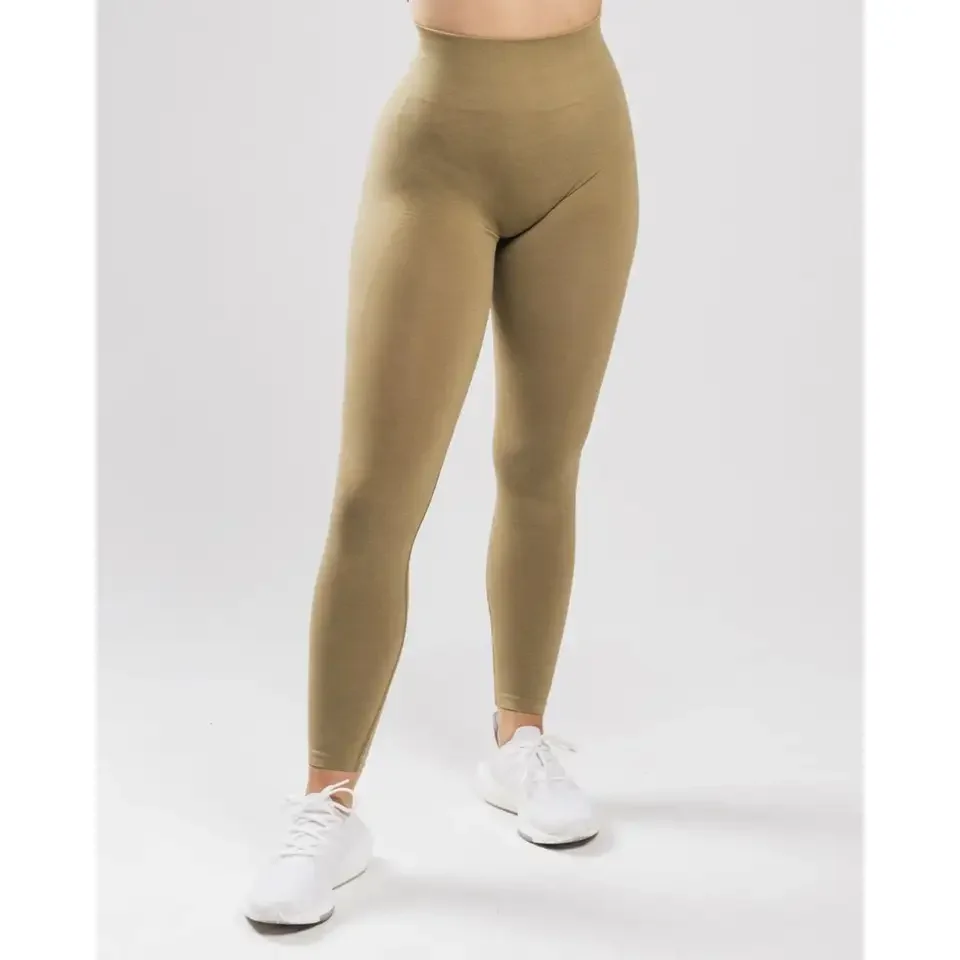 OEM 2023 New Seamless Knit Fabric 51% Polyamide 38% Polyester 11% Elastane Tapered High Waisted Womens Breathable Legging ODM