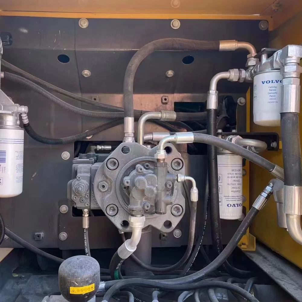 Used VOLVO EC210 EC200 excavator for sale,20ton VOLVO 210BLC excavator, Used VOLVO EC210B digger  in good condition