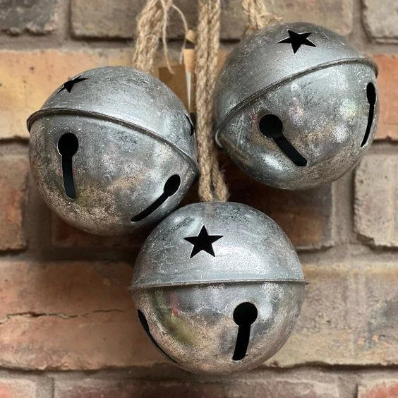 key and Star Die Cut design Indian Handcrafted bells Cheap Galvanized Metal Elegant Metal Rustic Christmas Tree Bells