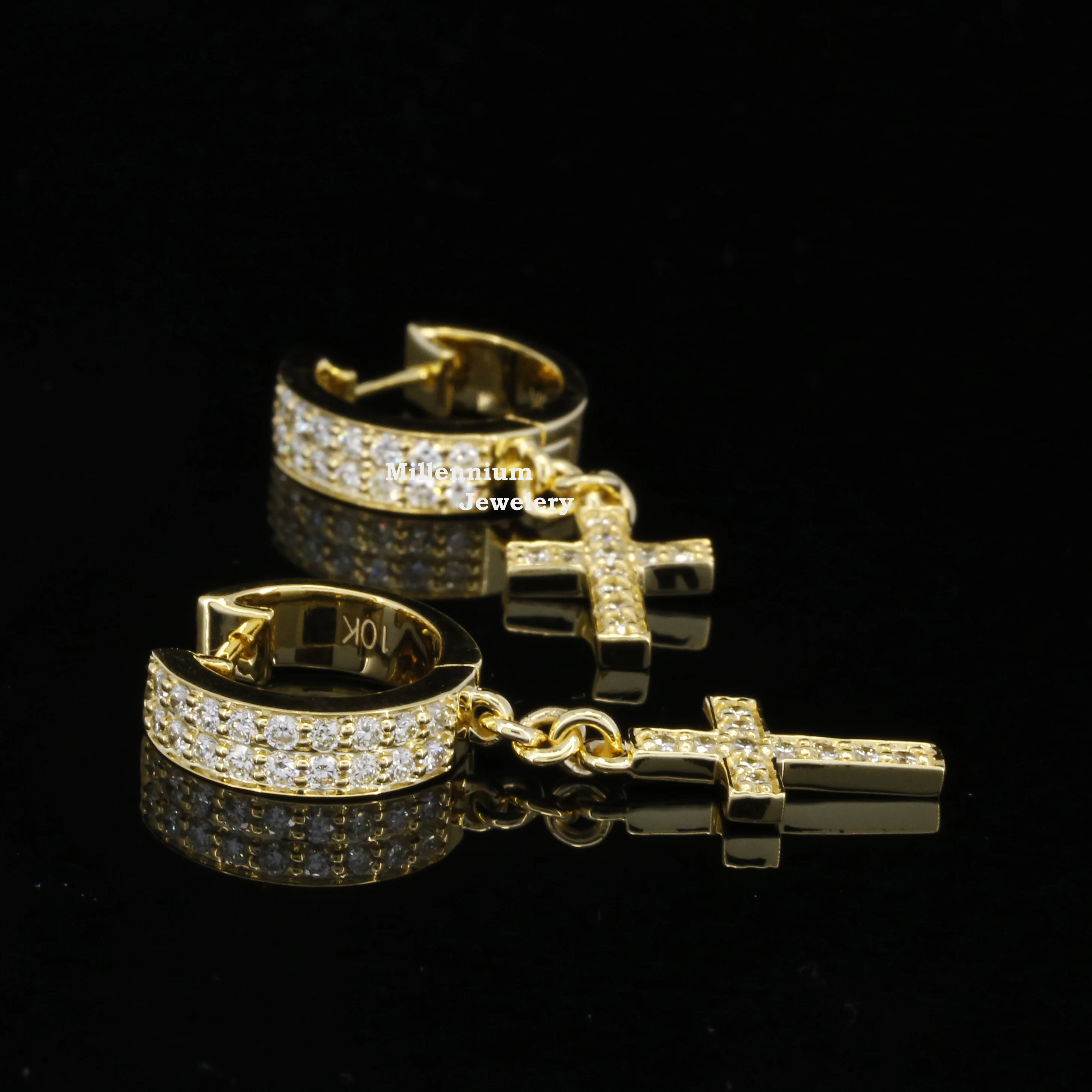 Best Quality 1 Carat Round Cut Moissanite Earrings Yellow Gold Plated Silver Drop Cross Earrings For Unisex Iced Out Earrings