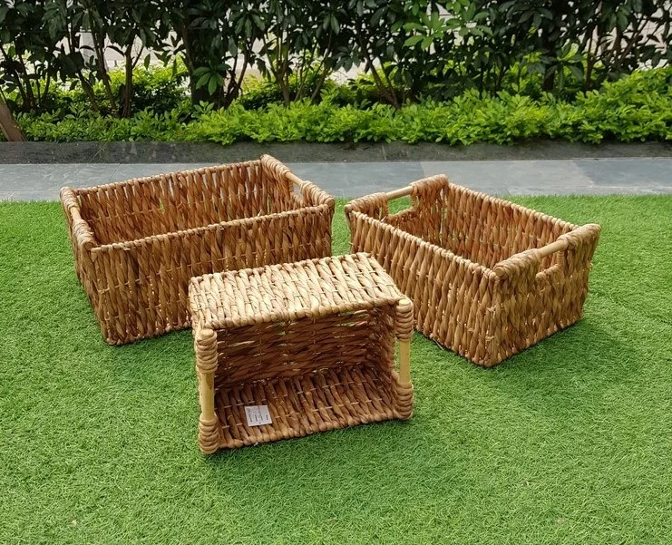 Vietnam manufacture wicker basket with handle Water hyacinth storage rectangular baskets for decoration and storage