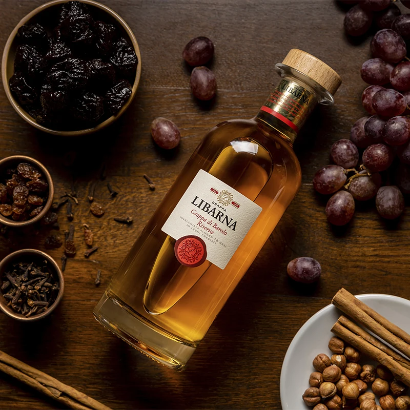 Premium line Top Quality Made in Italy Grappa Libarna Barolo 6 x bottle 0.70ml ready for export