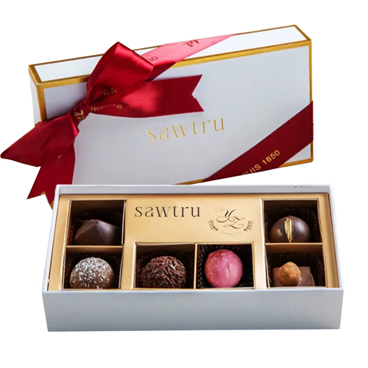 Custom Folding magnetic suction Grey board Paper Packaging Boxes Heart Shape Candy Gift Box Chocolate Box