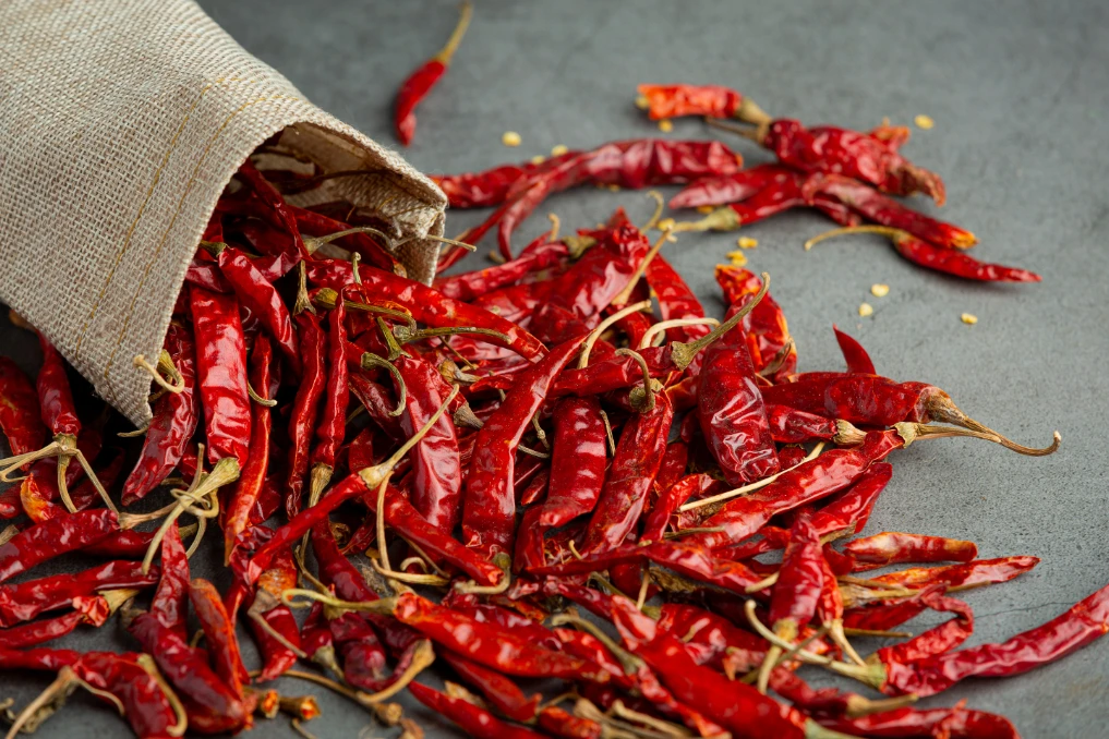 Top Selling Natural Dried Red Chilli Food Grade Hot Spicy Single Spices Whole Red Chilli Buy From Indian Manufacturer