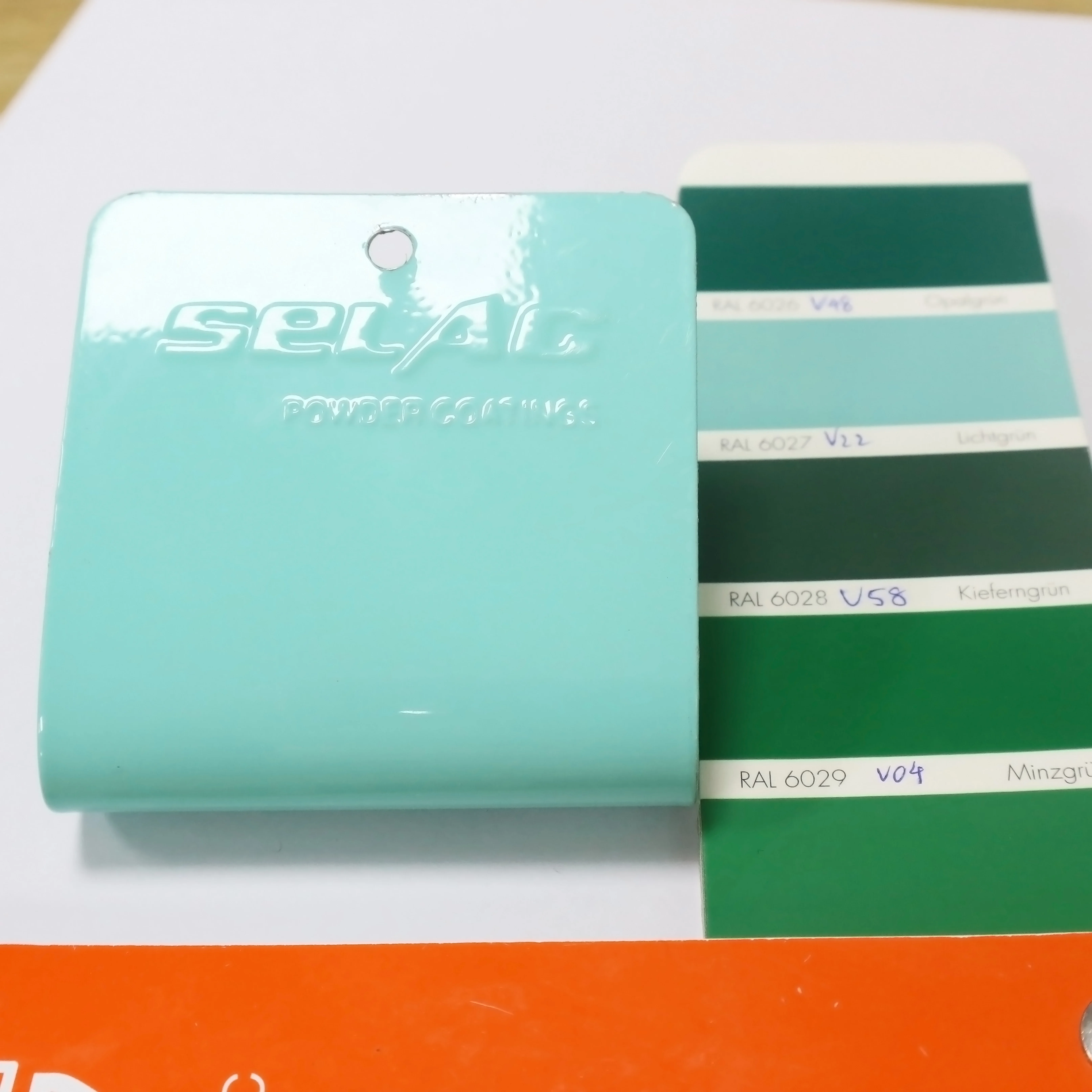 Free Sample Support ODM OEM Manufacturer Electrostatic Powder Coating Spray Paint for Aluminum