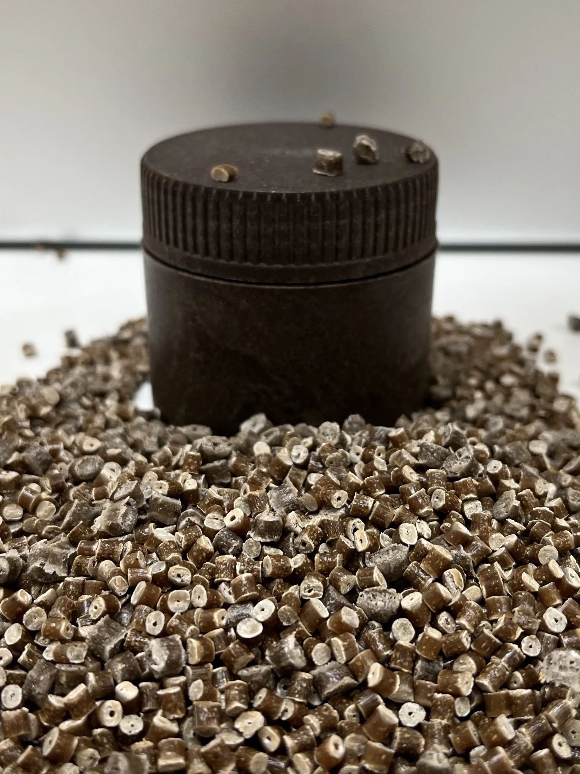 Vietnam High Quality Biodegradable Plastic Material made from coffee grounds: An Eco-Friendly Granules Polypropylene