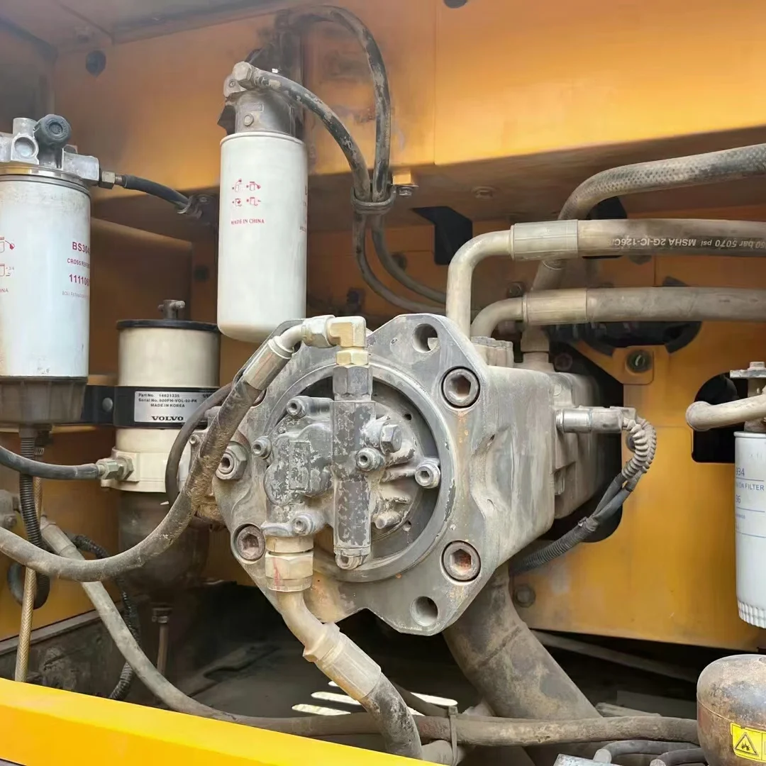 Used volvo EC300D  EC360B 30ton hydraulic crawler backhoe excavator for sale