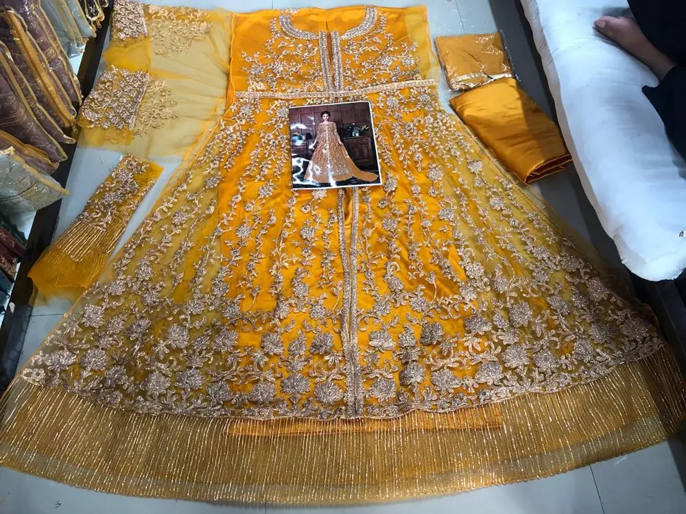 Индийская модная Мода для женщин длинное шелковое платье Banglory с вышивкой Anarkali Kurti Dupatta одежда свадебных вечеринок костюм