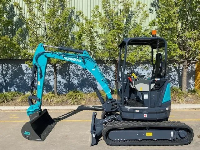 2 5 тонн Sunward SWE25UF мини-экскаватор гусеничного типа готов в наличии
