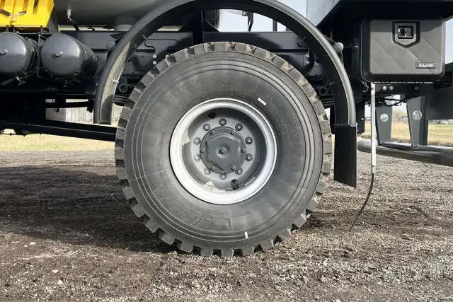 Новый топливный бак для грузовика Ive-co Tra kker AD190T38WH