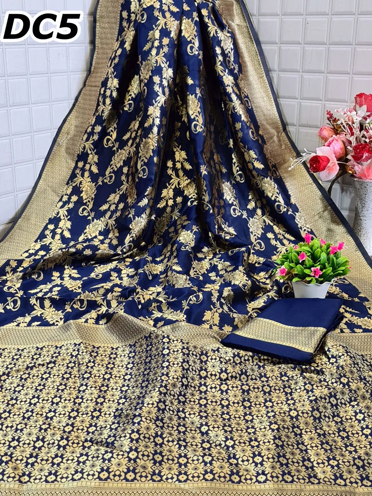 Indian Ethnic Wear Soft Banarasi Silk Saree With Weaving with Heavy  Pallu and Same Weaving Border with Same Blouse for Women
