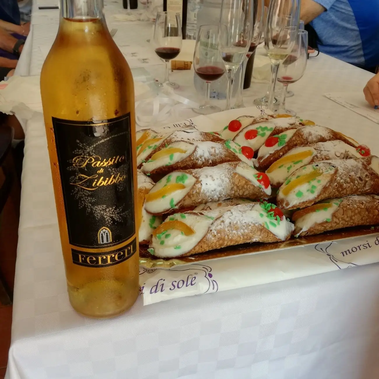 Summer Sales Top Sweet FERRERI Wine for Table Restaurants Wine shops Grapes of Zibibbo 750 ml Aged 4 months in french oack