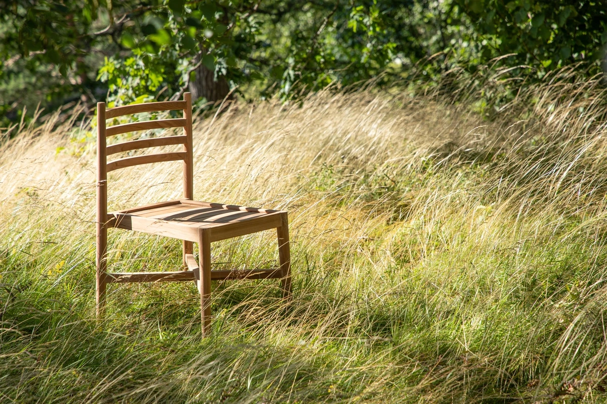 Wooden Chair For Dining Size Customize Package Quality Durable Pine Material Furniture Wood Chair 2 Made in Vietnam