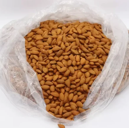 Almonds - Almond Nuts - Raw Bitter and Sweet Kernels - Ships in Bulk/California Almond Nuts for human consumption and food eng