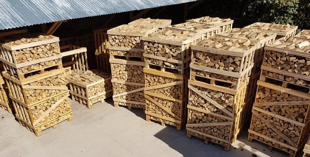 Сухая буковая/дубовая древесина в поддонах/сушеная дубовая древесина, печь, буковая древесина, оптовая цена