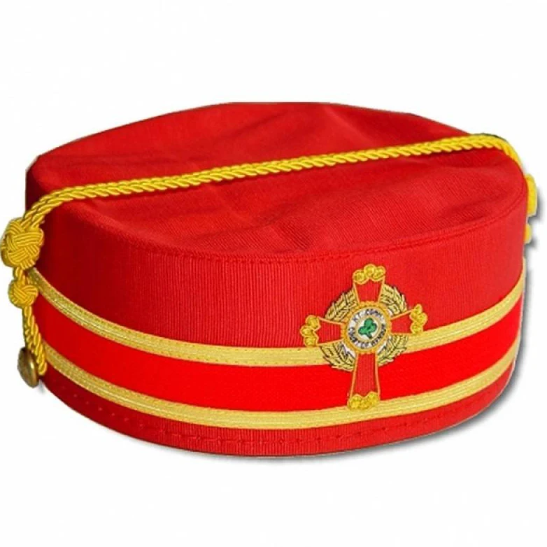 Masonic hat carrying case Round in all colors Rexene red inside of the case and with zip masonic cap case