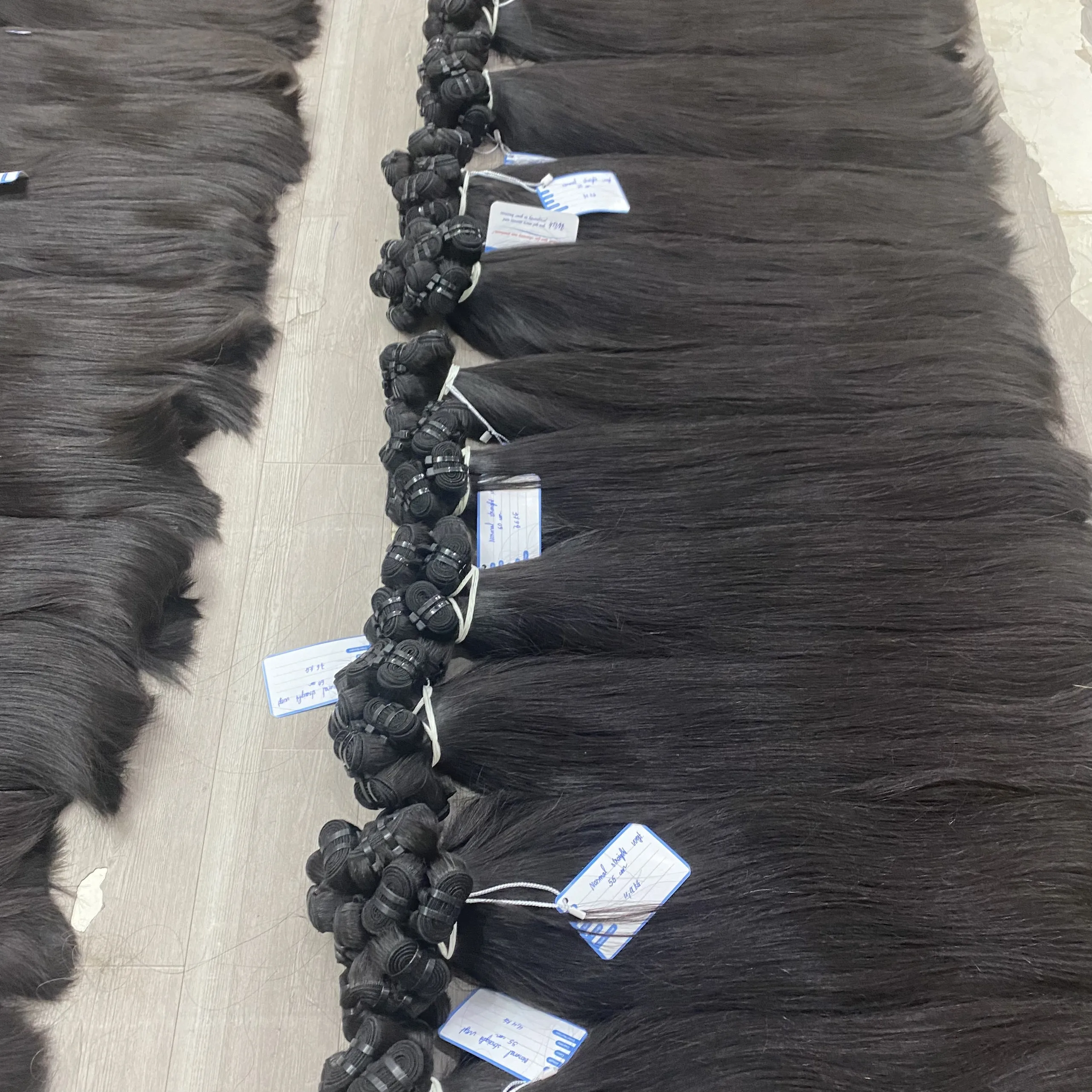 hot selling factory wholesale price no tangle no shedding remy human hair vietnamese raw hair color