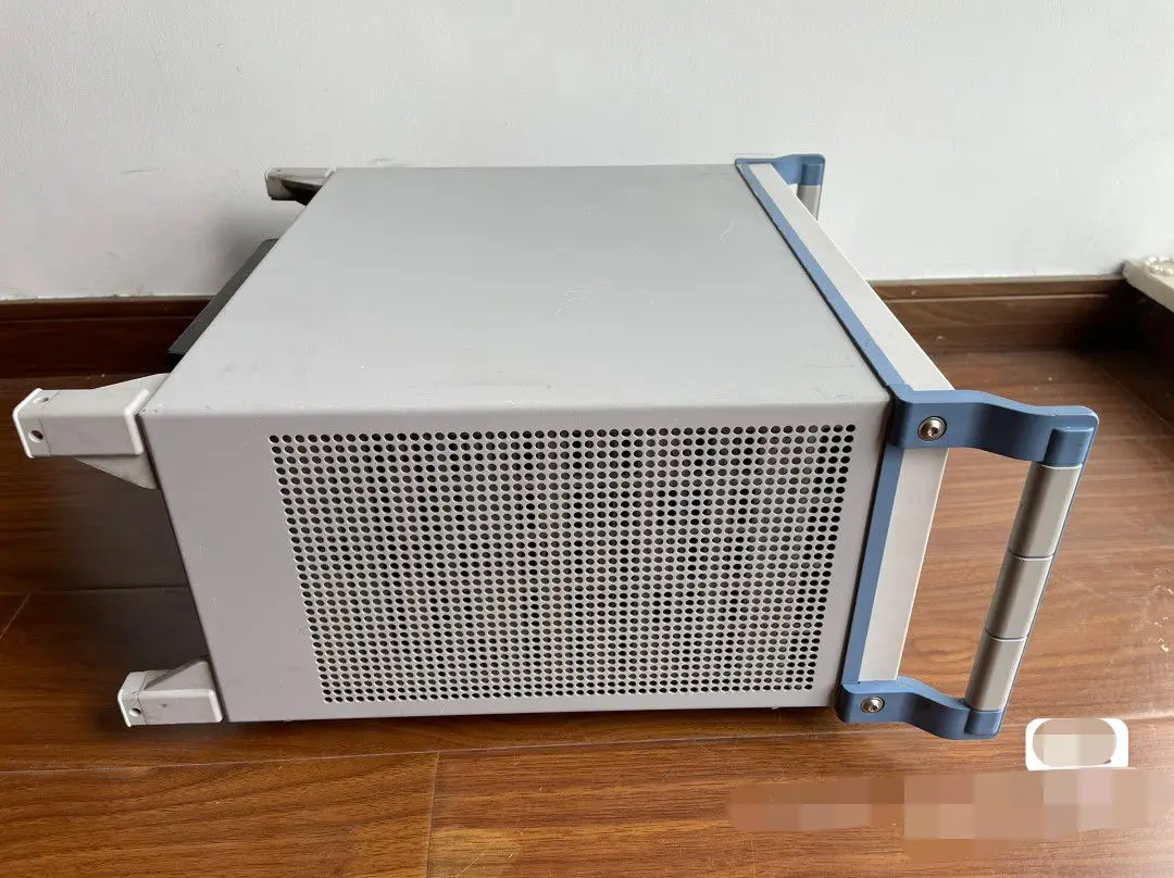 R&S fsp13 Rohde Schwarz FSP13 9kHz - 13.6GHz Spectrum Analyzer  USED