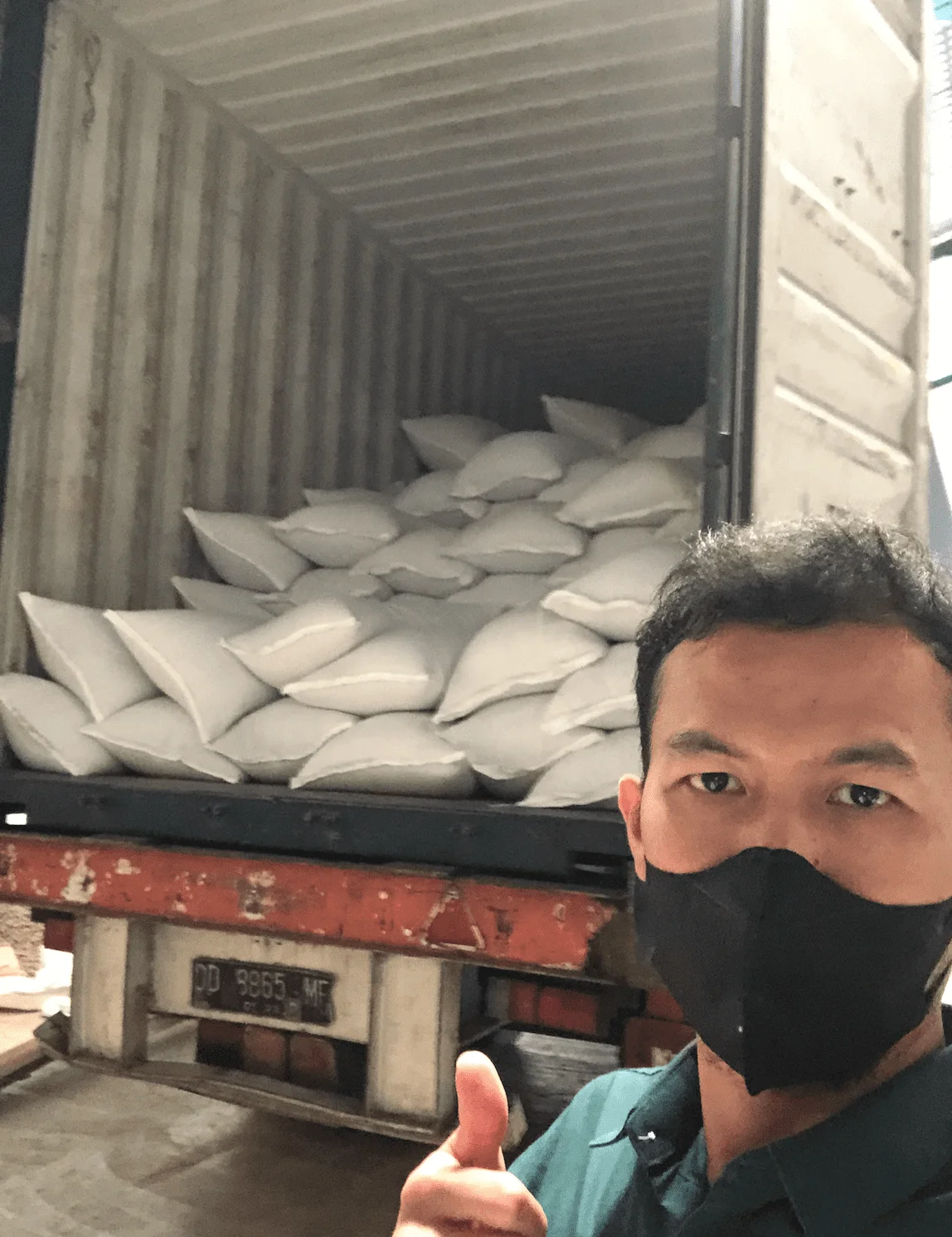 Best Quality Malonan White Pepper and Black Pepper High Peperin Index Bulk Style Packing Plastic 50Kg From Indonesia