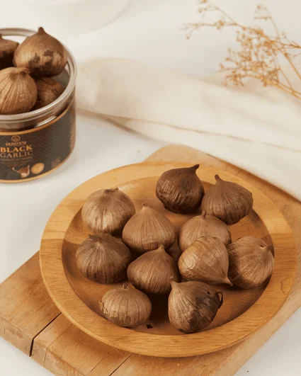 Homtiem Black Garlic 8.82 Oz (250g.) Organic Natural Sweet Ready to Eat for Healthy Snack Healthy Recipes