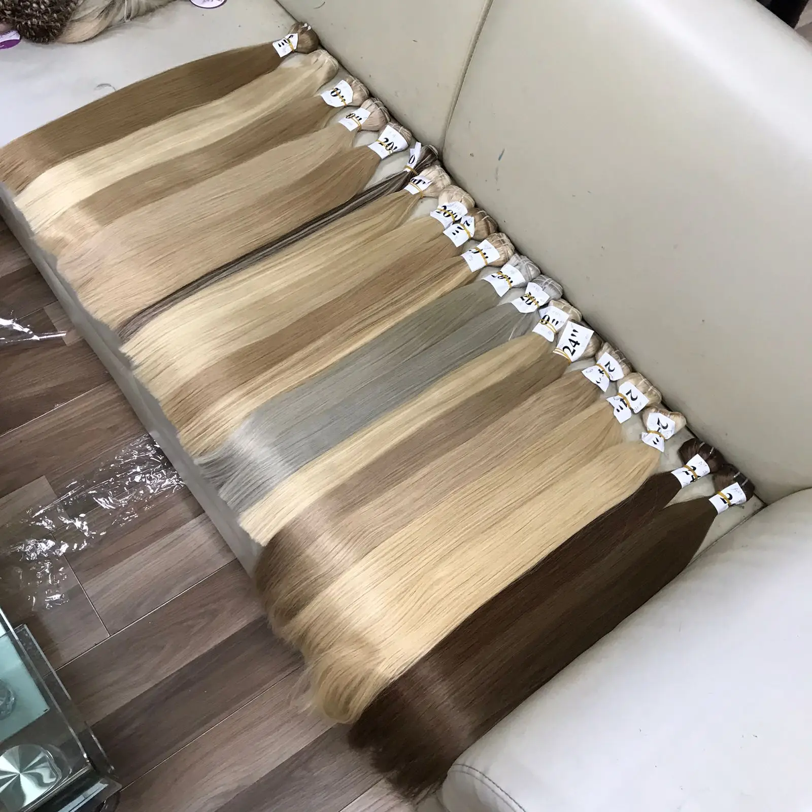 2023 hot sale human extensions double  straight weft piano hair straight vietnamese hair  natural macsara factory