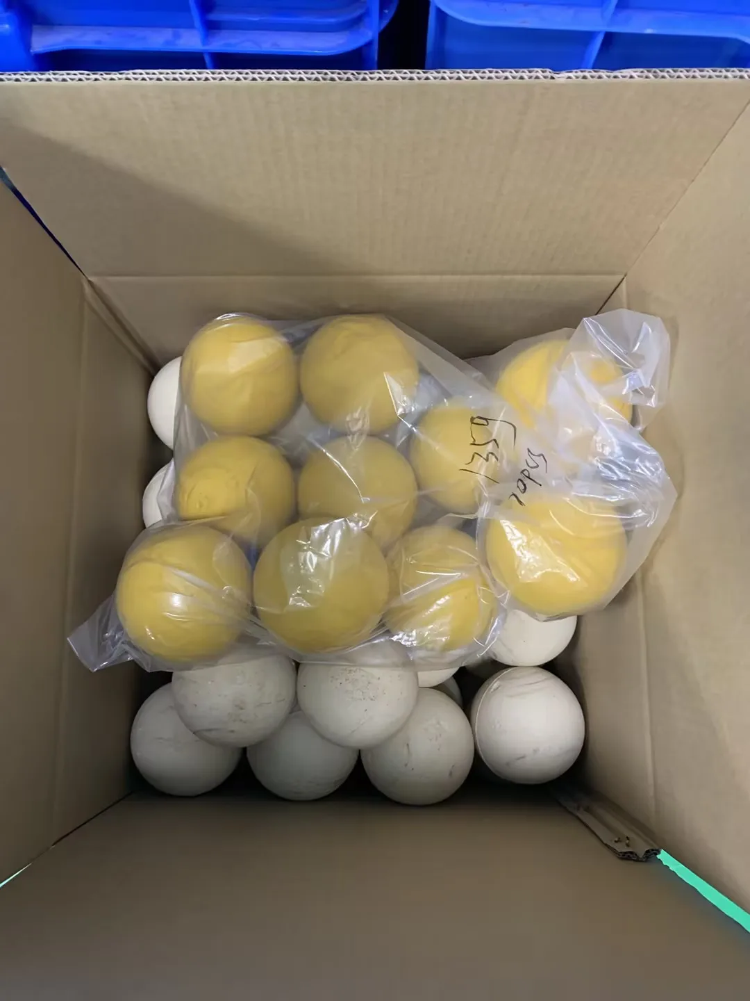Natural latex sponge balls
