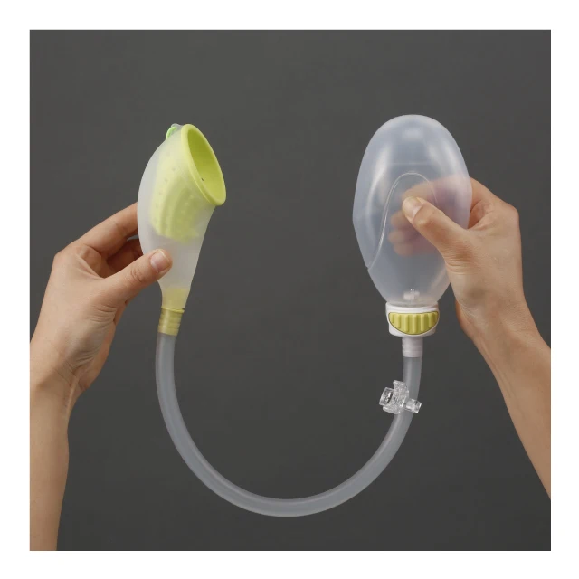 Urinary drainage device for standing position