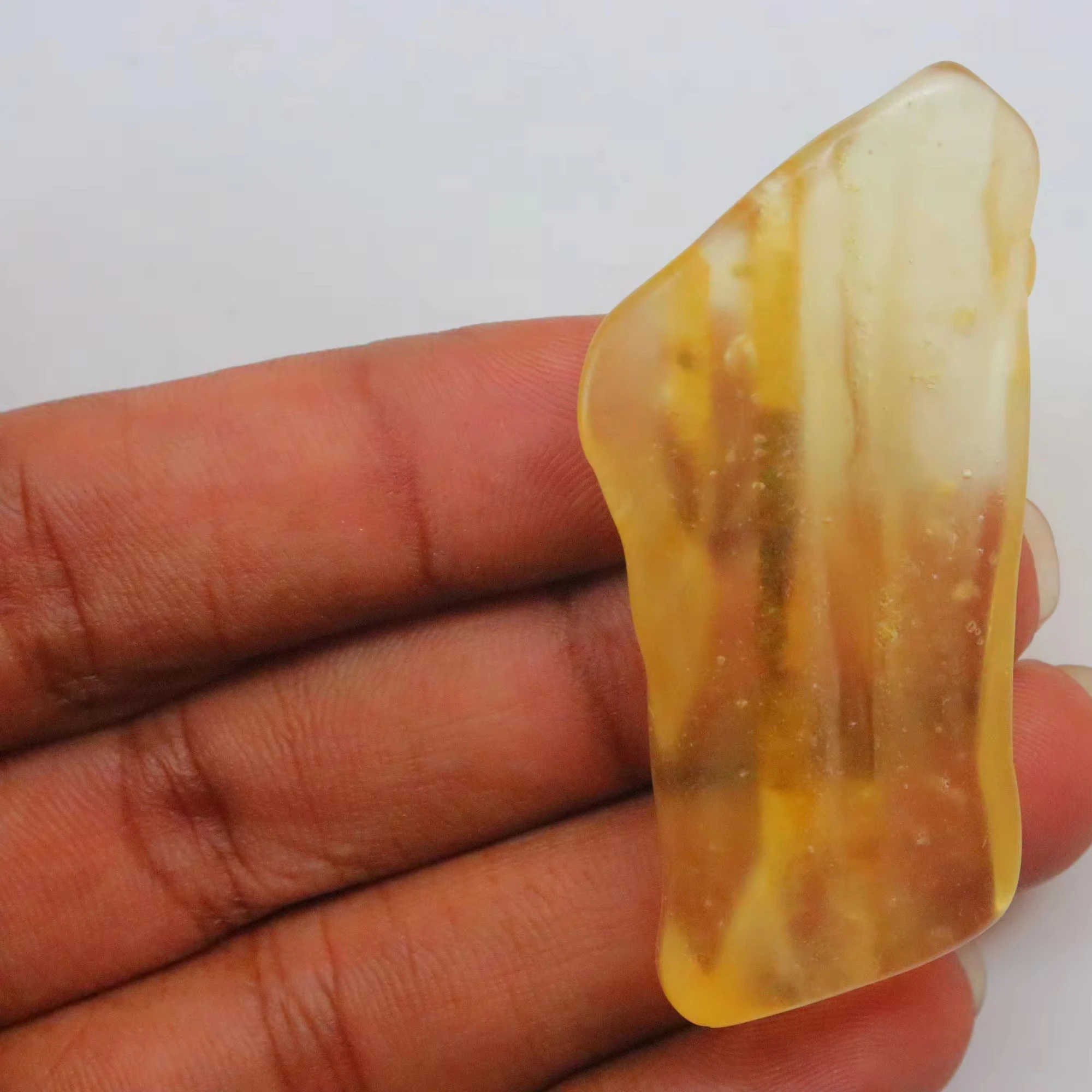 Wholesale High Quality Natural Crystal Quartz Rough Stone Chrysophoron Amber Raw Specimen Fengshui Healing Folk Crafts