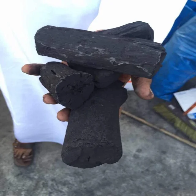 Long burning time low ash smokeless briquette hardwood charcoal bbq