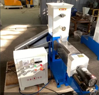 producing animal feeds pellets extrusion machine