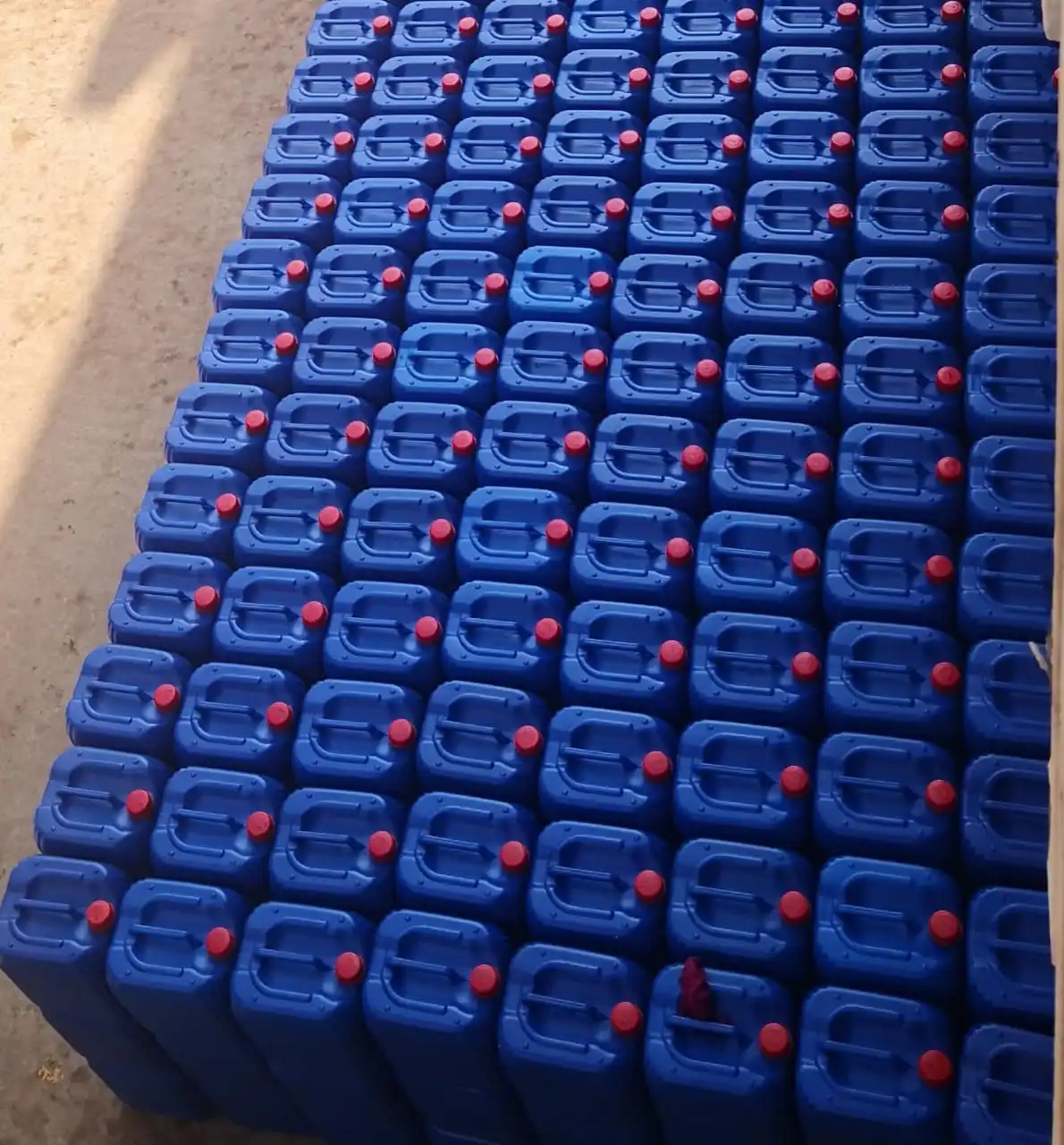 Peroxide Hydrogen for Pools H2O2 Hydrogen - peroxide 50% only available in india