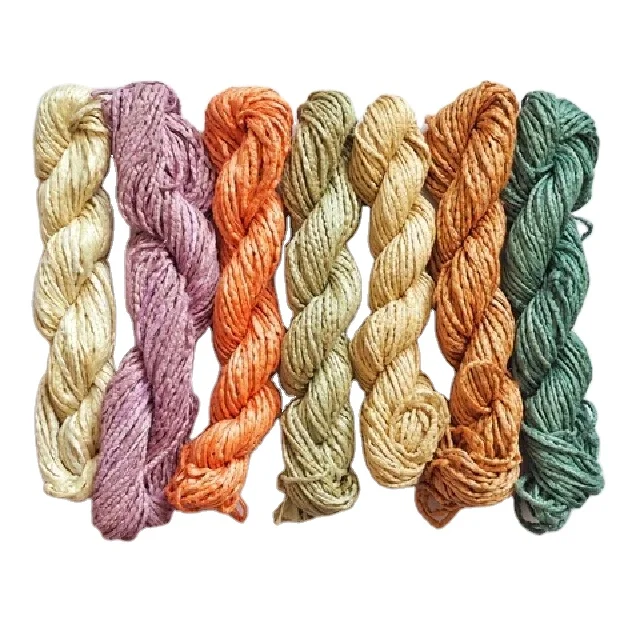 Wholesale Top Selling Recycled Silk Sari Fabric Yarn Dyed In Solid Colours Suitable For Fibre Stores