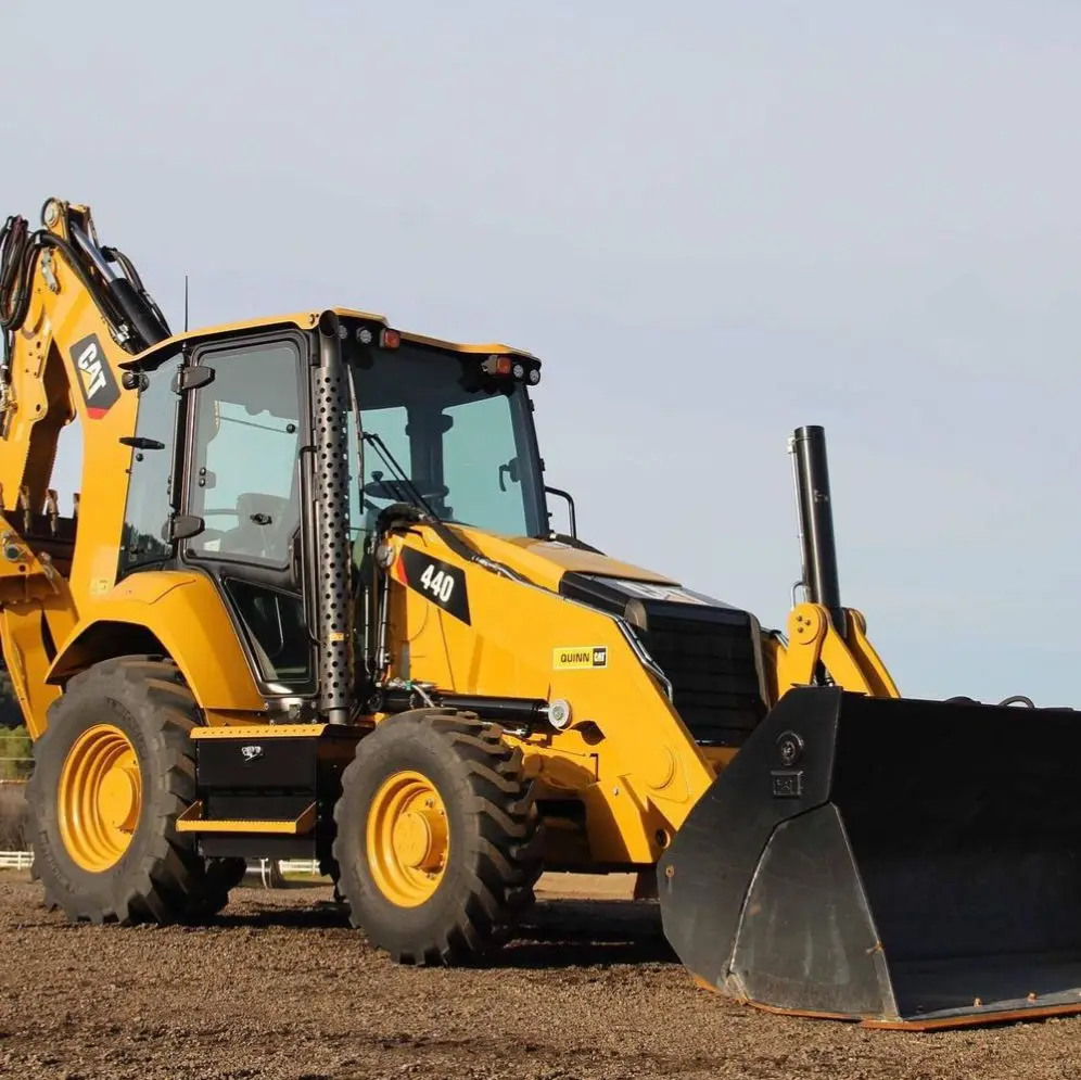 Экскаватор-погрузчик CATERPILLAR 420F2 для продаж