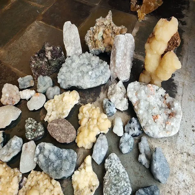 Недорогой апофилит из Индии украшение для дома драгоценный камень на матричных минералах