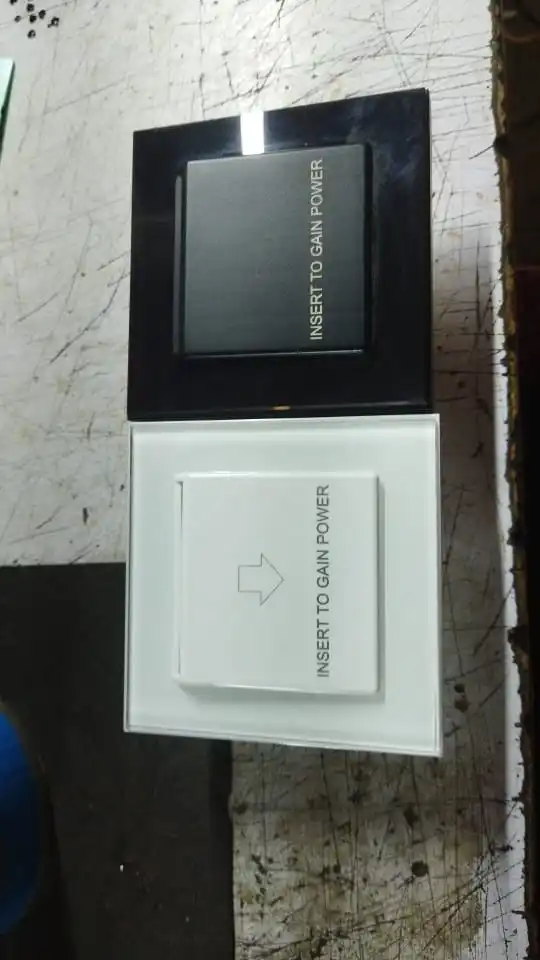 Производитель энергосберегающего переключателя, держатель для ключей и карт Rfid, любой держатель для карт, материал с закаленным стеклом, черный и белый