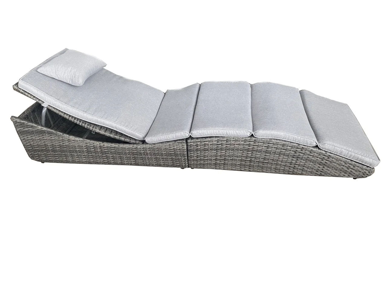 PRBS-084 Wholesale outdoor wicker rattan small leisure Sun Lounger Made in Vietnam - Folding bed