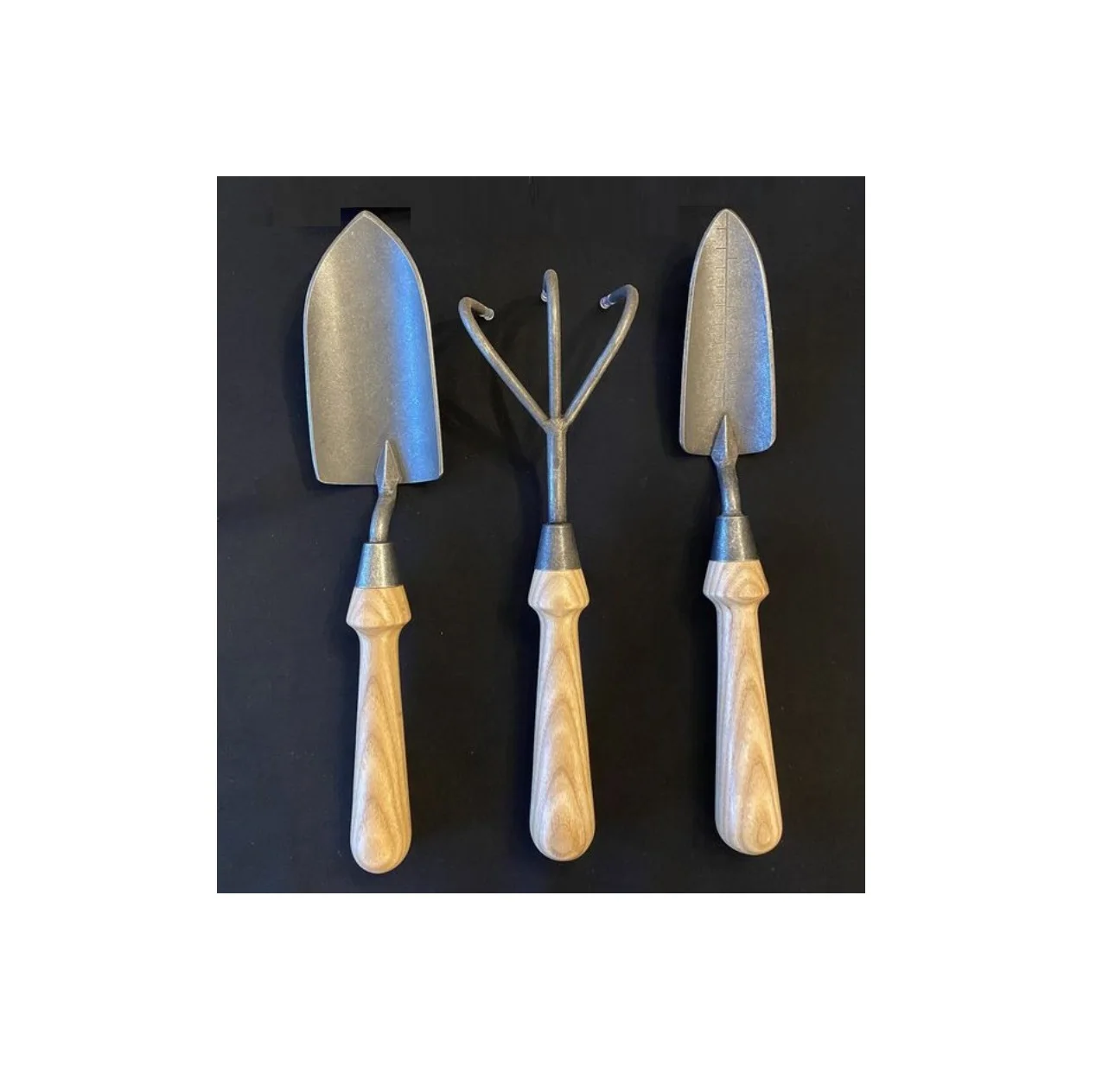 Set Of 3 Gardening Tools Set Planting Trowel Cultivator With Handmade Red Oak Handles For Home Garden Use In Affordable Price