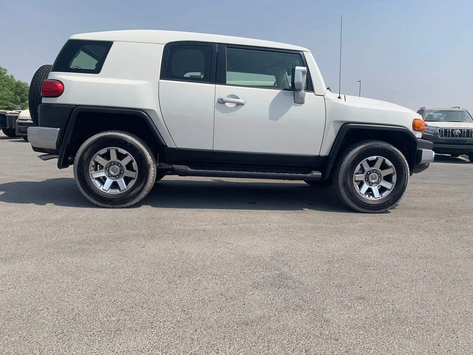 2022 TO YOTA FJ CRUISER