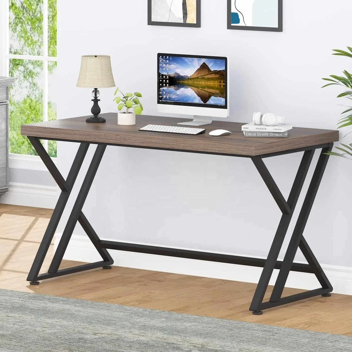 Рабочий стол из белого и золотого дерева для домашнего офиса