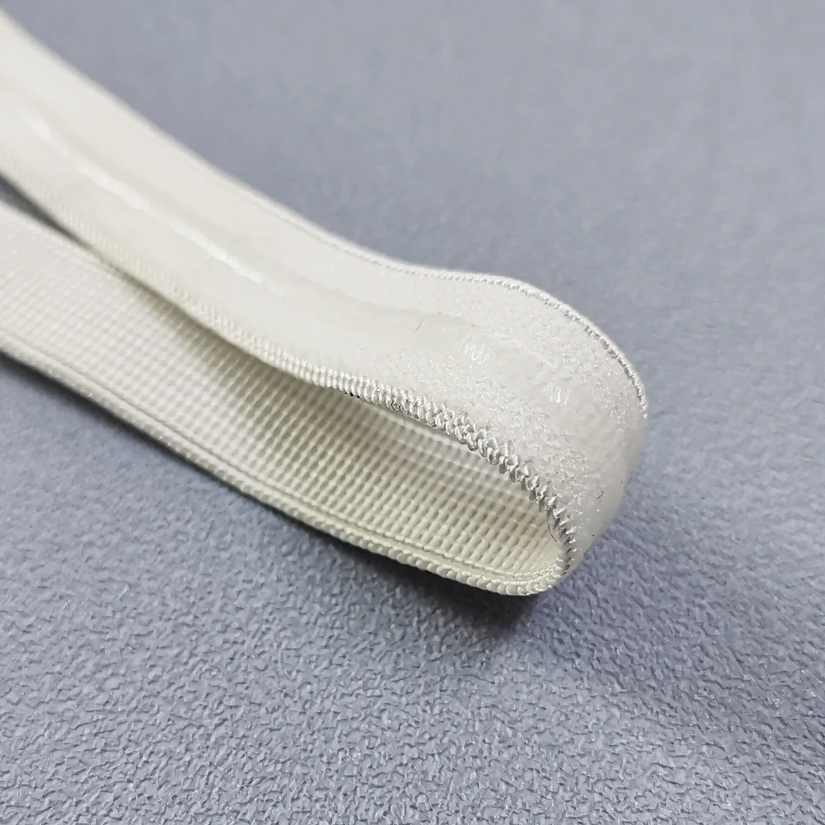 Spot silicone anti - slip elastic strap anti - slip elastic strap can be dyed drop glue non - slip bra clothing webbing