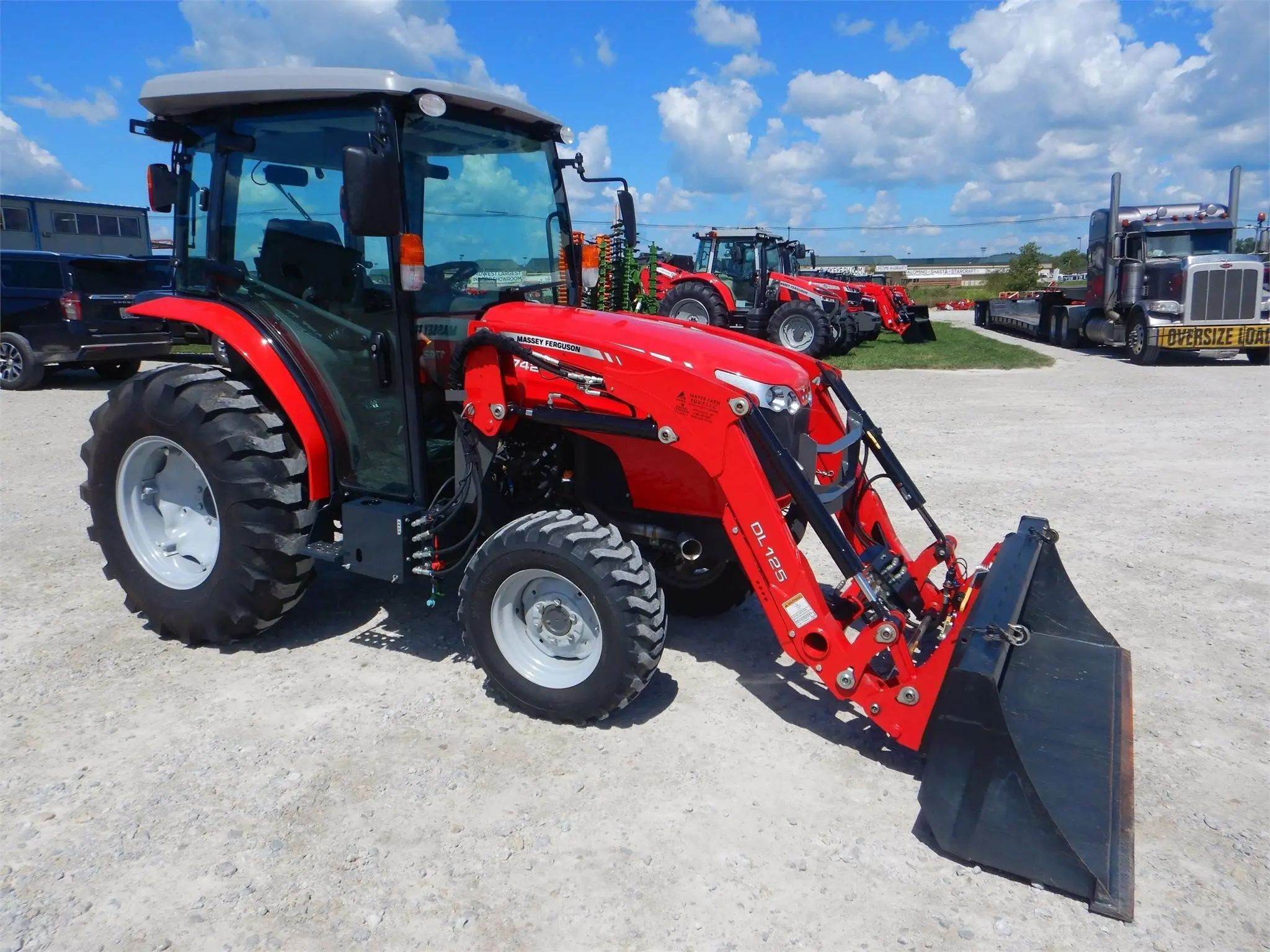 Agricultural & Farm Tractors For Sale Agriculture Machinery Equipment Manufacturer 4WD Tractor With Front End Loader And Bucket