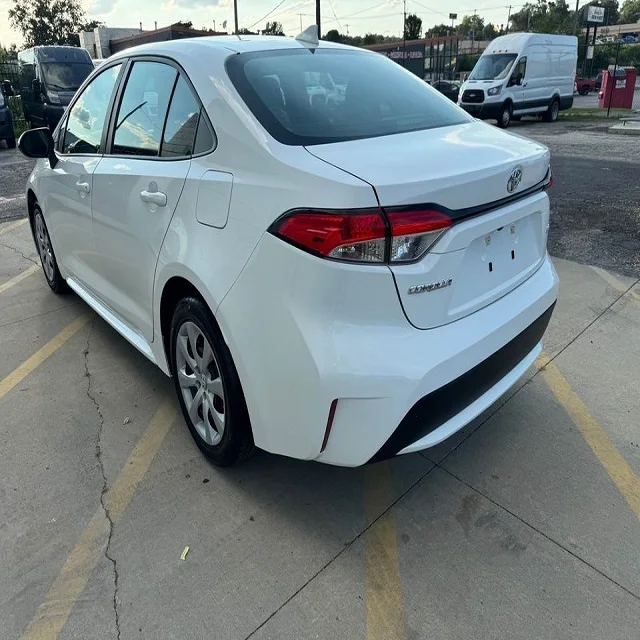 Лидер продаж Подержанный автомобиль Toyota Corolla доступен во всех моделях с автоматической коробкой передач быстрая доставка низкая цена