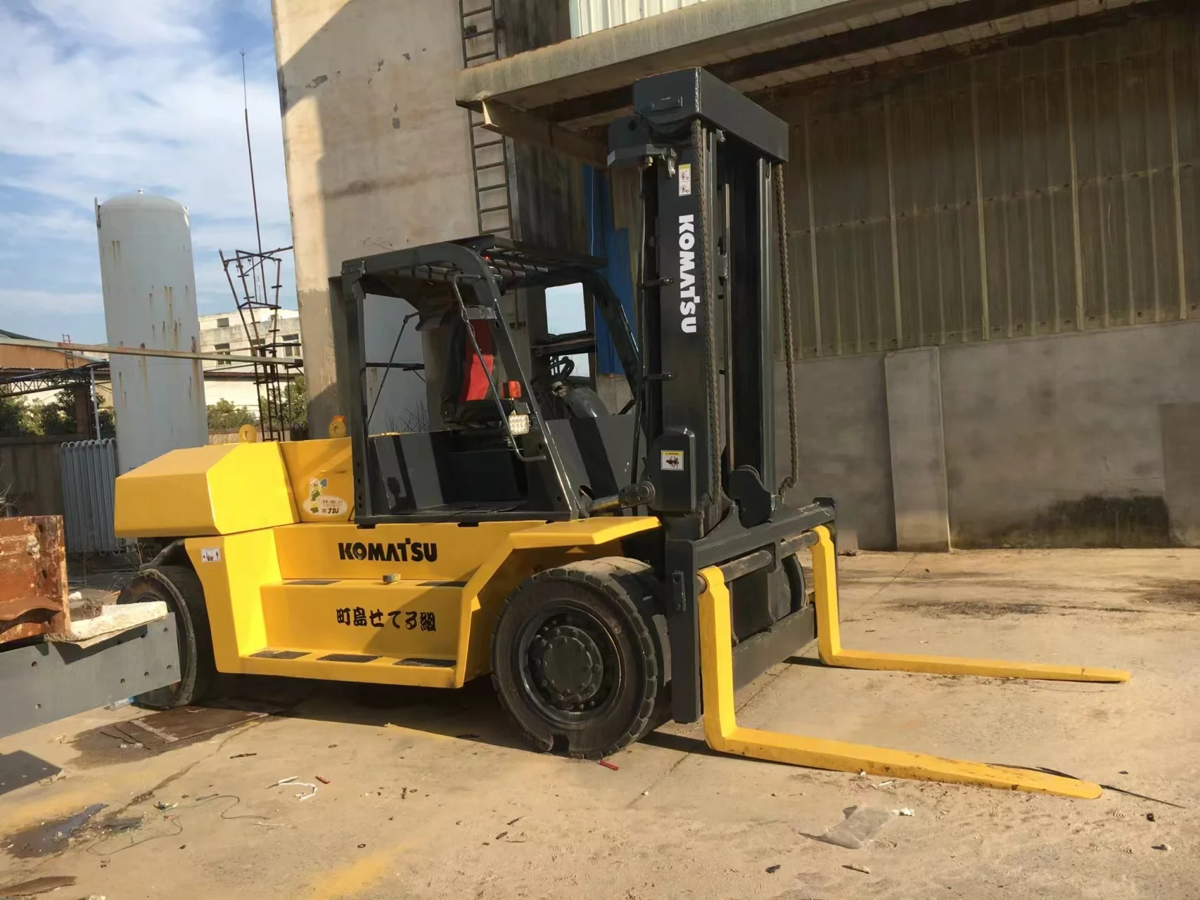 used Heavy Construction Equipment komatsu 15 tons forklift used machine