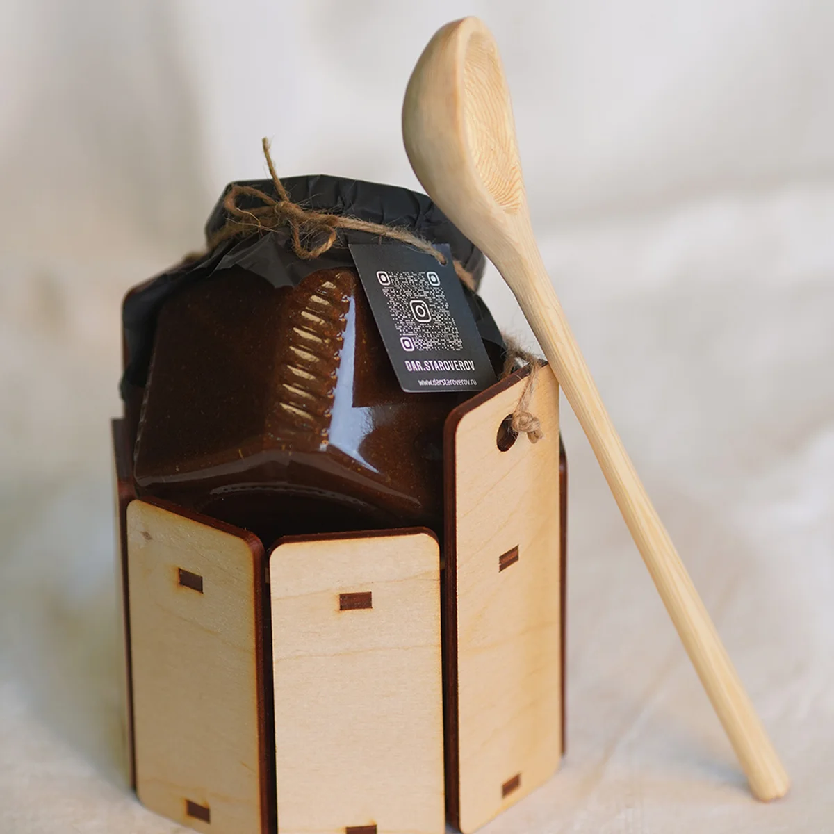 Best quality Concentrated natural spicy drink in wooden packaging for tea and coffee wholesale prices sbiten 330g